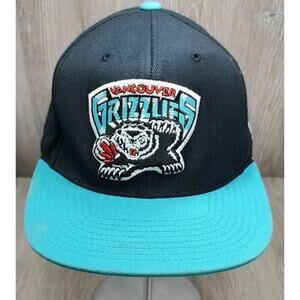 Mitchell & Ness Vancouver Grizzlies Snapback One Size Hat Blue Black